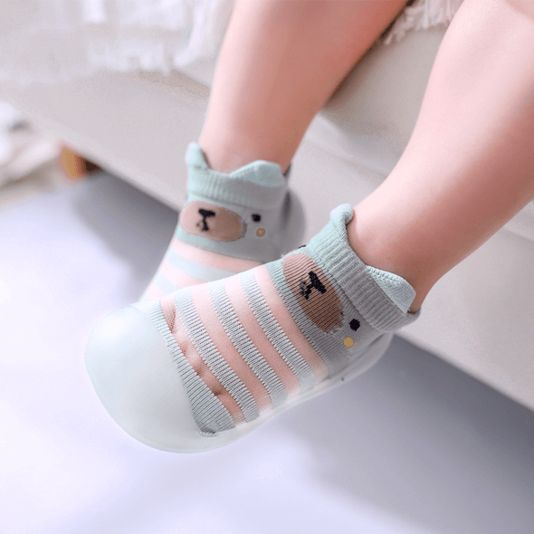 BREATHABLE BABY SHOES
